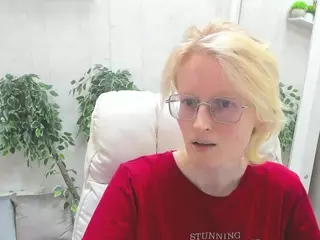 Betty's Live Sex Cam Show