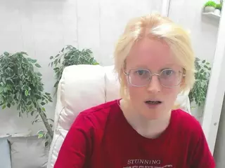 Betty's Live Sex Cam Show
