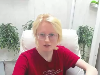 Betty's Live Sex Cam Show