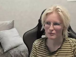 Betty's Live Sex Cam Show