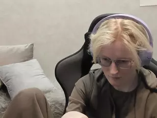 Betty's Live Sex Cam Show