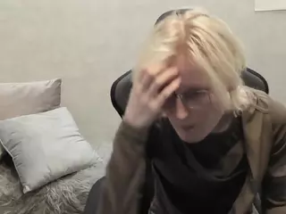 Betty's Live Sex Cam Show