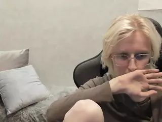 Betty's Live Sex Cam Show
