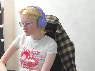 Betty's Live Sex Cam Show