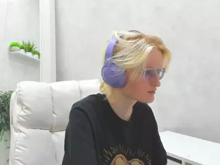 Betty's Live Sex Cam Show