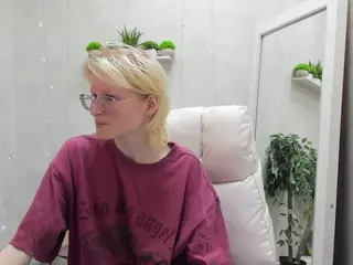Betty's Live Sex Cam Show