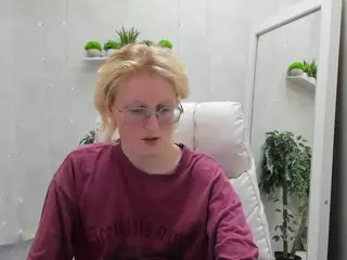 Betty's Live Sex Cam Show
