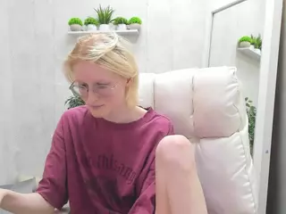 Betty's Live Sex Cam Show