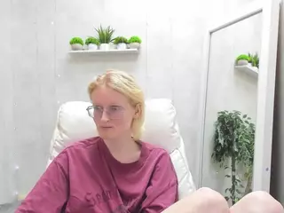 Betty's Live Sex Cam Show