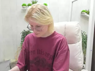 Betty's Live Sex Cam Show