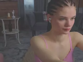 DarlineGaye's Live Sex Cam Show