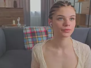 DarlineGaye's Live Sex Cam Show