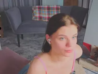 DarlineGaye's Live Sex Cam Show