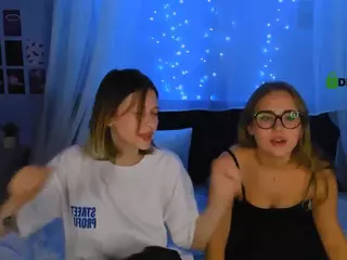 isa-luxury's Live Sex Cam Show