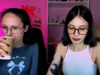 isa-luxury's Live Sex Cam Show