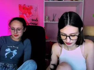 isa-luxury's Live Sex Cam Show