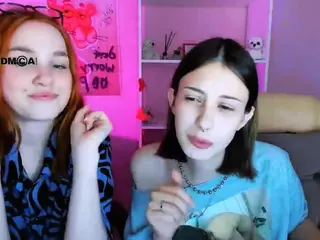 isa-luxury's Live Sex Cam Show