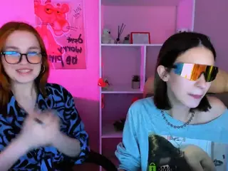 isa-luxury's Live Sex Cam Show