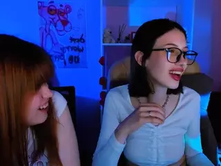 isa-luxury's Live Sex Cam Show