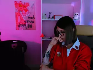 isa-luxury's Live Sex Cam Show