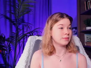 LoraFaro's Live Sex Cam Show