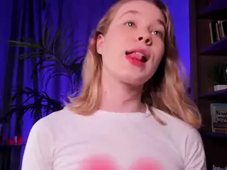 LoraFaro's Live Sex Cam Show