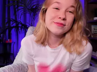 LoraFaro's Live Sex Cam Show