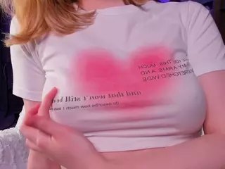 LoraFaro's Live Sex Cam Show