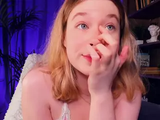 LoraFaro's Live Sex Cam Show