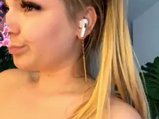LynneBowring's Live Sex Cam Show