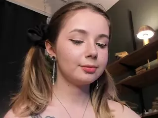 OdelynEglin's Live Sex Cam Show