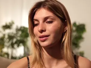 PrudenceBrindle's Live Sex Cam Show