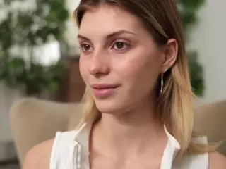PrudenceBrindle's Live Sex Cam Show