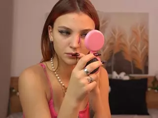 QueenieHartell's Live Sex Cam Show