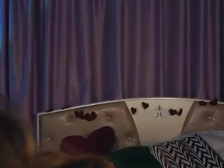 Mia's Live Sex Cam Show