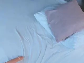 KiraGaves's Live Sex Cam Show