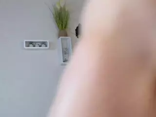 KiraGaves's Live Sex Cam Show