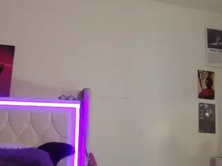 ella b's Live Sex Cam Show