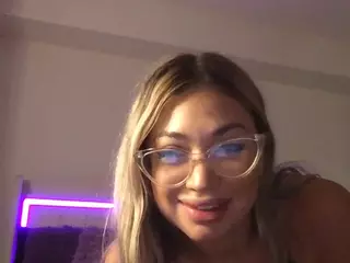 ella b's Live Sex Cam Show