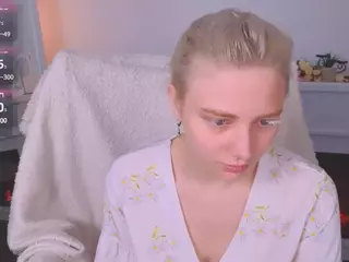 SooKonstellita's Live Sex Cam Show