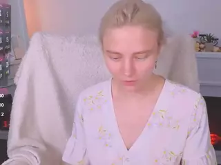 SooKonstellita's Live Sex Cam Show