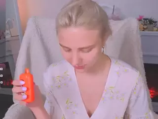 SooKonstellita's Live Sex Cam Show