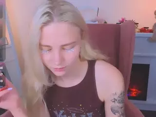SooKonstellita's Live Sex Cam Show