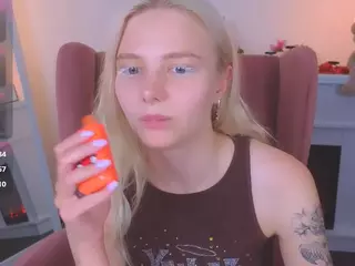 SooKonstellita's Live Sex Cam Show