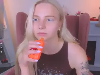 SooKonstellita's Live Sex Cam Show