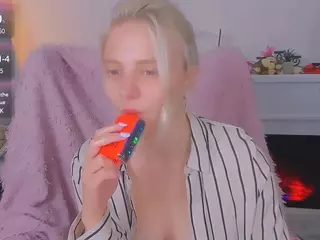 SooKonstellita's Live Sex Cam Show