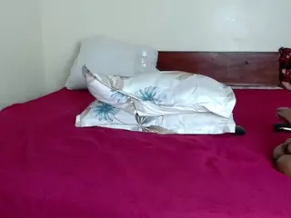 Darkqween23's Live Sex Cam Show