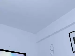 LinsiLove's Live Sex Cam Show