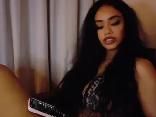 Maya Indica's Live Sex Cam Show