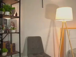 ElviaChapel's Live Sex Cam Show
